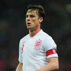 Parker Mau Terus Sandang Ban Kapten Inggris