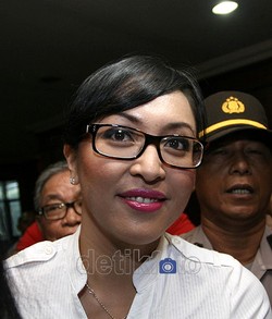 Anak Nangis di Sekolah, Angie Buru-buru Tinggalkan Acara FPD