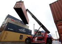 Fasilitas Terminal Petikemas Koja Ditingkatkan