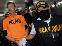 Idih...WN Australia Bertelur Kapsul Narkoba