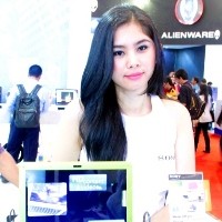 Pesona Cantik Jelita di Pameran Komputer