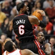 James dan Durant Cetak 38 Poin