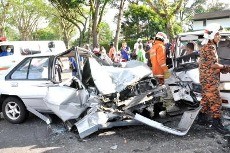 Terburu-buru Bawa Anak ke Rumah Sakit, Ayah Tewas Dalam Kecelakaan
