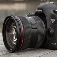 Canon EOS 5D Mark III Resmi Dirilis