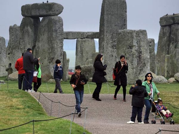 Melancong ke Batu-batu Kuno Inggris Raya