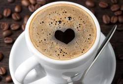 Kebanyakan Minum Kopi Bisa Bikin Pria Loyo