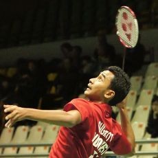 Tommy Lolos, Lindaweni Kandas