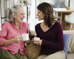 5 Cara Sederhana Mendekatkan Diri dengan Keluarga Pasangan