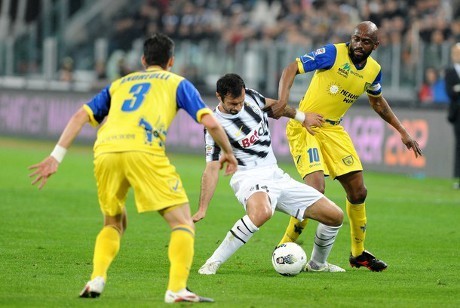 Juventus Ditahan Chievo 1-1