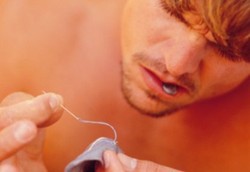 Bocah Lelaki Iseng Menjahit, Jarumnya Masuk Saluran Kemih