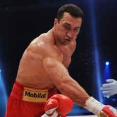 Kalahkan Mormeck, Klitschko Raih Kemenangan KO ke-50