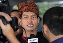 Bupati Subang Gigit Sandal di MA, KY: Innalillahi, Tak Pantas!