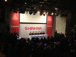 Shinhwa Gelar Konferensi Pers Untuk Pertama Kali dalam Empat Tahun