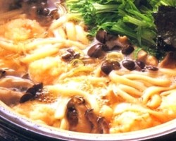 Sajian Udon Kombinasi Seafood
