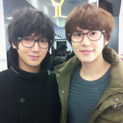 Yesung Hadiahkan Toko Kacamata Senilai Rp 1,5 M untuk Ayahnya