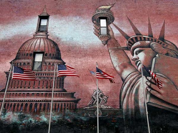 Isu Kemiskinan Hadang Obama di Super Tuesday