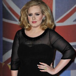 Adele Kembali Cetak Rekor Lewat Rolling in the Deep