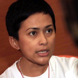 Para Artis Melayat Ayahanda Sarah Sechan