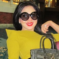 Syahrini Habiskan Rp 1 M Untuk Belanja di Hong Kong?