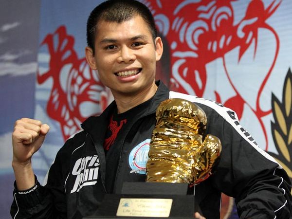 Chris John Raih Penghargaan WBA