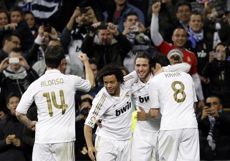 Pujian untuk Higuain & Kaka