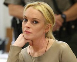 Ngaku Anak Rumahan, Lindsay Lohan Berbohong?