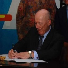 Produsen BlackBerry Bangun Pusat Inovasi di ITB