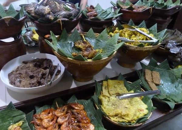 Pepes Plus Sambal Sedap Laksana