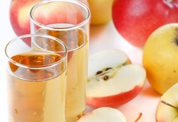 Hati-hati, Jus Apel Bisa Meningkatkan Risiko Batu Ginjal