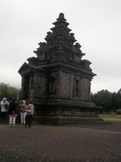 pesona candi arjuna