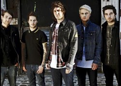 You Me At Six Buat Lagu Untuk Wahana Rollercoaster