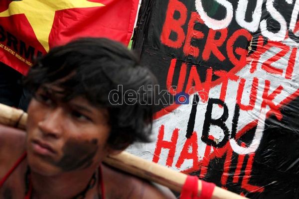 Rakyat Miskin Tolak Kenaikan Harga BBM Rakyat Miskin Tolak Kenaikan Harga BBM