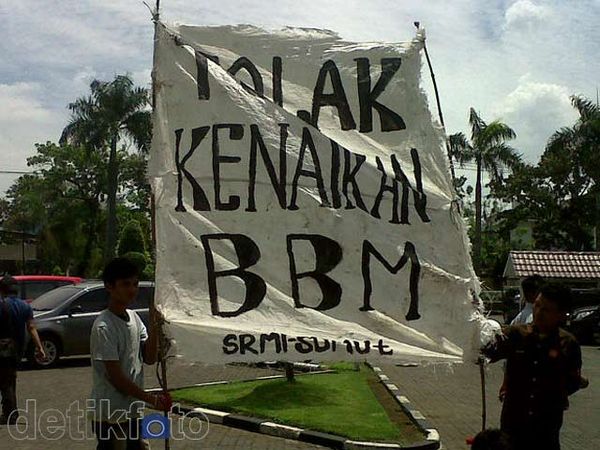 Harga BBM Naik Ditolak Warga Sumut