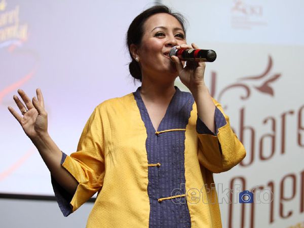 Cynthia Lamusu Kerja Keras Berbahasa Mandarin