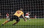 Arsenal Menang, Arsenal Tersingkir