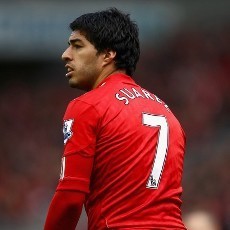 PSG Inginkan Suarez dan Higuain