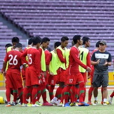 Baru ke Final, Tetaplah Injak Bumi