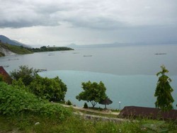 Danau Toba, Terindah dan Terbesar di Indonesia