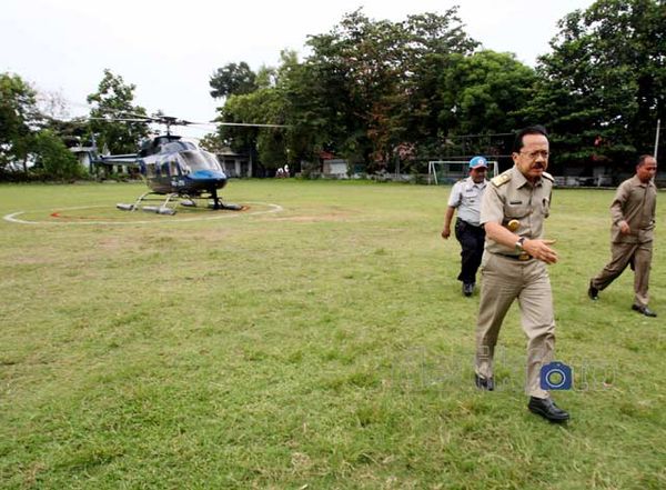 Heli Sewaan Jadi Andalan Foke ke Pulau Seribu