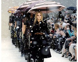 7 Fashion Show yang Paling Menarik Perhatian