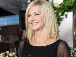 Olivia Newton-John Gelar Konser Nostalgia di Jakarta, 8 April 2012