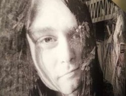 Mobil Van Kurt Cobain Dilelang