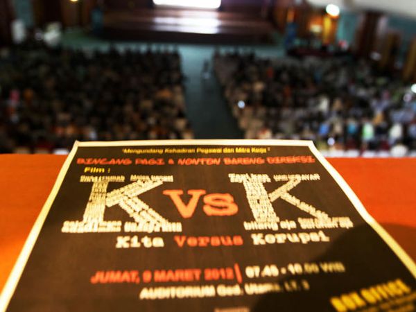 Karyawan PLN Nonton Bareng Film K vs K