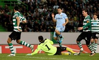 Bertanding di Estadio Jose Alvalade, kedua tim bermain imbang tanpa gol di sepanjang babak pertama meski Sporting dan City memiliki sejumlah peluang untuk mencetak gol. Scott Heavey/Getty Images.