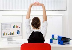 Pekerja Kantor Disarankan Keluar Meja Tiap 20 Menit