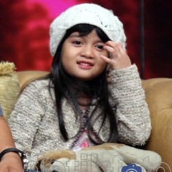 Afiqa, Si Bintang Iklan Cilik yang Menggemaskan