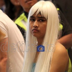 Antre Tiket Konser dengan Gaya Unik Ala Lady Gaga 