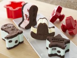 Yuk, Ajak si Kecil Bikin Es Krim Lucu