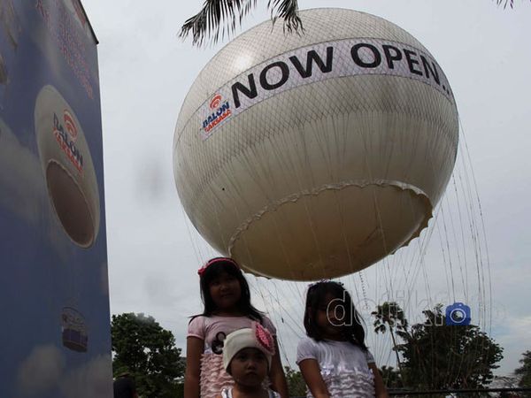 Mengudara dengan Balon Raksasa