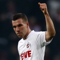 Podolski Bantah Sudah Bersepakat dengan Arsenal